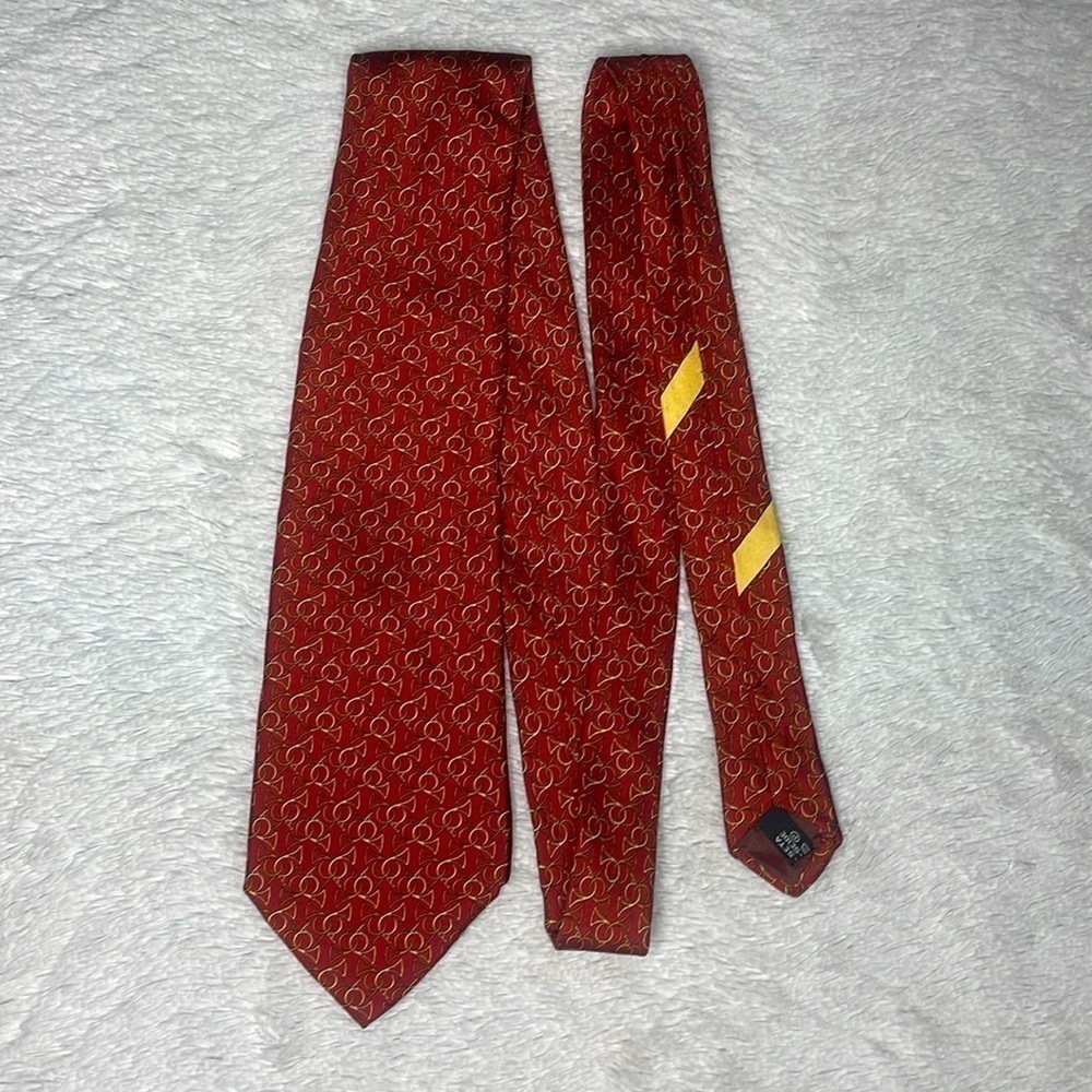 Salvatore Ferragarmo Made In Italy 100% Silk Red/Gold Horn Tie - Picture 2 of 5